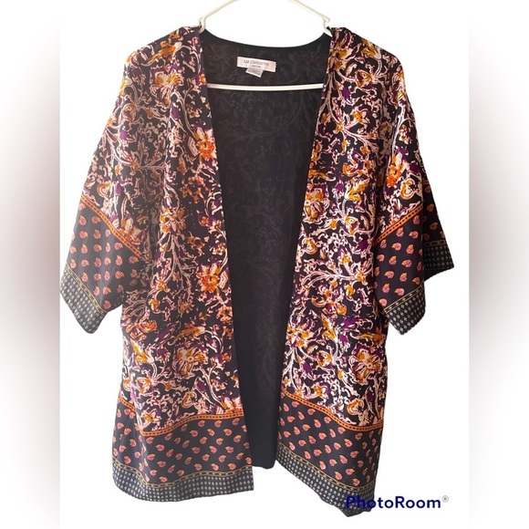 Liz Claiborne petite L/XL open floral‎ top! - Picture 1 of 2